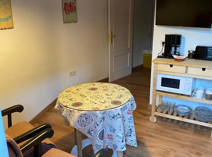 Rural Prunus Avium * Cambron