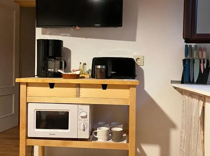 Rural Prunus Avium * Cambron